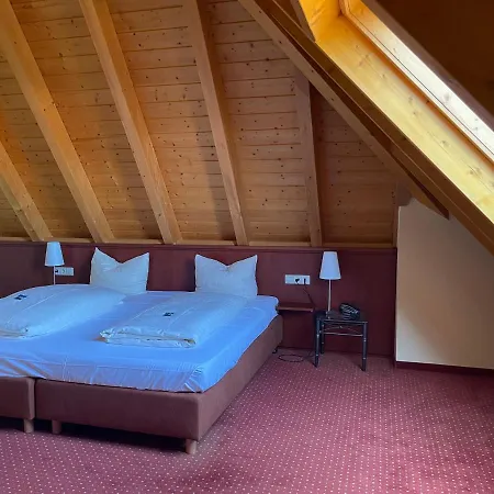 Waldhotel Felsentor