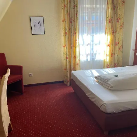 Waldhotel Felsentor